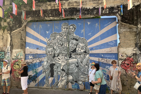 Cartagena: Private Street Art Tour with a Local Muralist