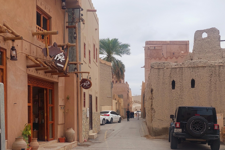 From Muscat: Nizwa & Jebel Akhdar Wonders Adventure Day Trip Nizwa, Birkat Al Mouz & Jebel Akhdar Sunset Experience
