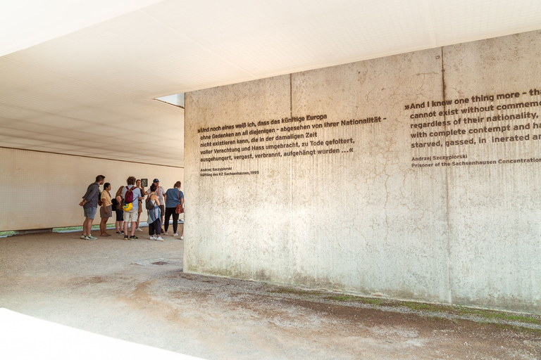 Depuis Berlin : mémorial de Sachsenhausen en petit groupeVisite de groupe en anglais