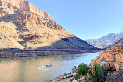 Vegas : Tour en avion, hélicoptère et bateau du Grand Canyon