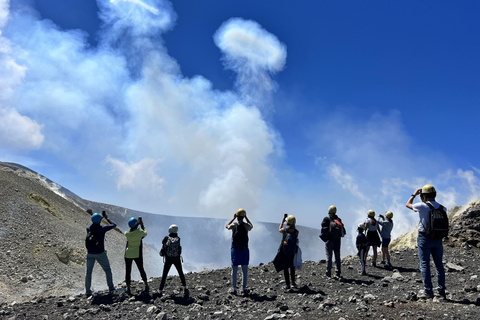 Etna: Trekking ai crateri sommitali a 3340 metri