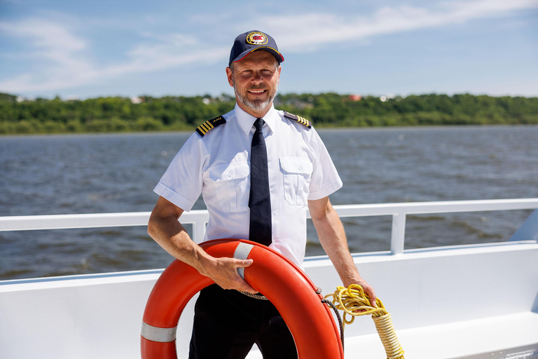 Quebec City: Guided Sightseeing Lunch Cruise