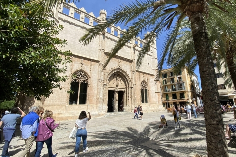 Jeu d'exploration romantique de Palma de Majorque : Une histoire d'amour