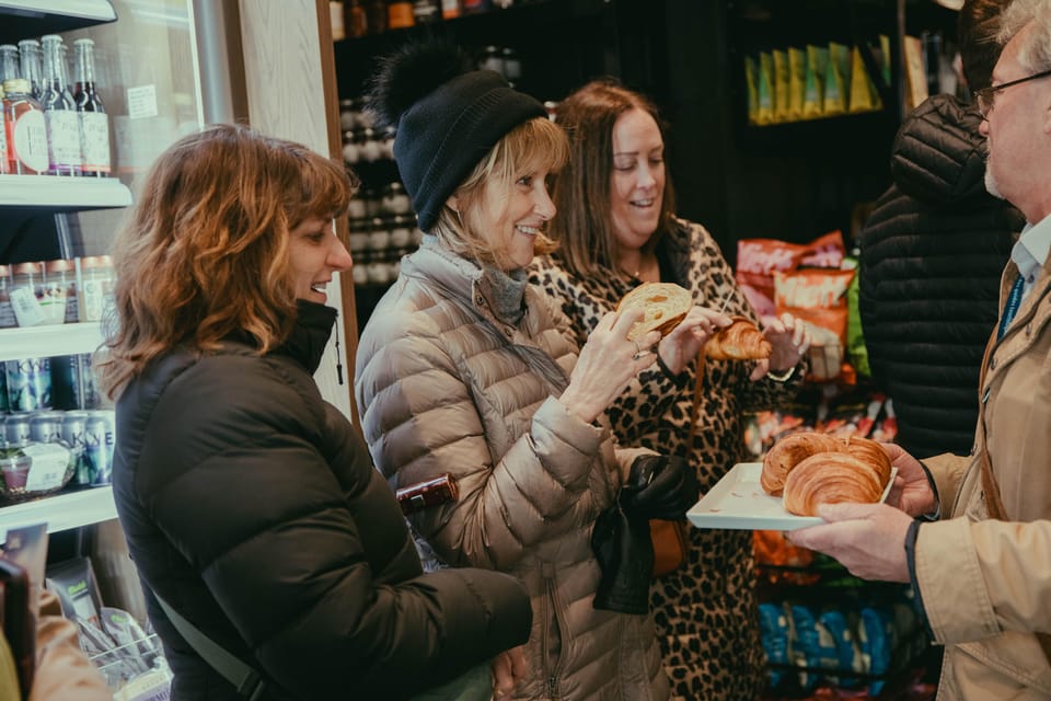 Quebec: Old Quebec City Food Tour with 10+ Local Tastings