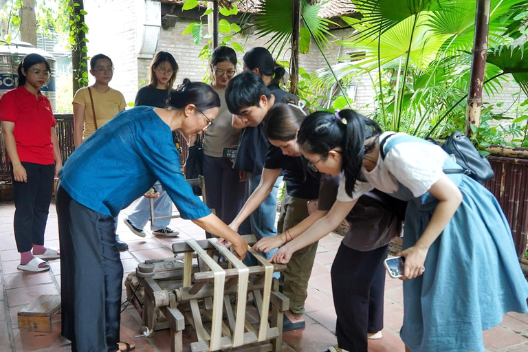 Hanoi: Duong Lam, Carpentry & Silk Village Or Incense & Hat Private: Incense Village & Hat Village & Silk Village