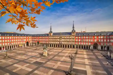 Tour a piedi della Madrid Reale: Palazzi e piazze