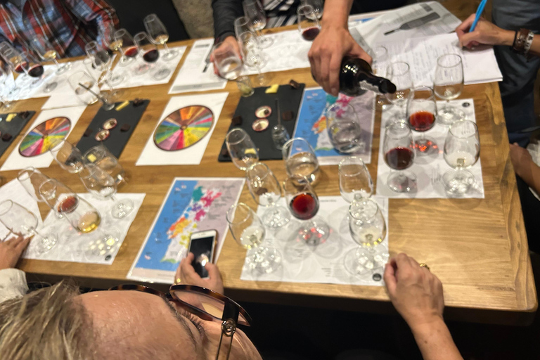 Porto: Degustazione guidata del vino Porto con ParingsPorto: Degustazione guidata di 5 vini di Porto con degustazioni