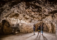 Budapest, Buda Castle Cave Tour - Housity