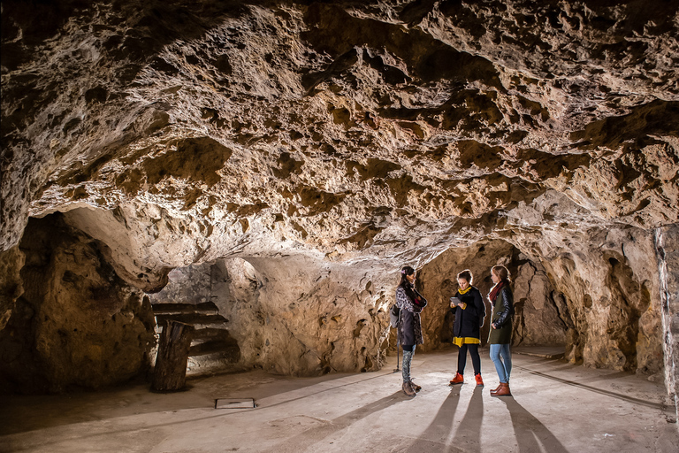 Budapest: recorrido a pie por las cuevas del castillo de Buda