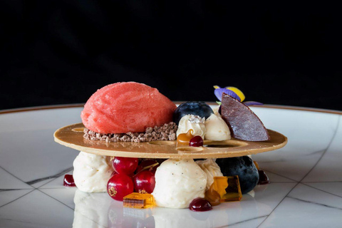 Porto: Gourmet gastronomic experience in a 2-Michelin-star restaurant Porto: Gourmet dining experience at a 2-Michelin-star restaurant