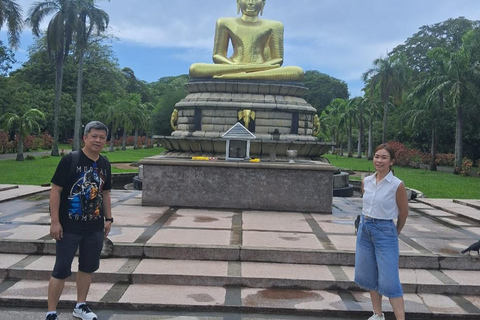 Colombo : Visite de la ville en Tuk Tuk le matin ou le soir et ramassage libre