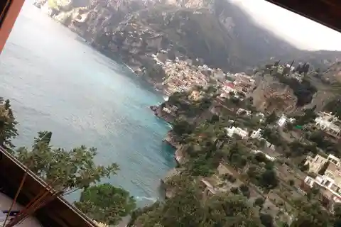 Excursie van een halve dag naar Positano bij nacht vanuit Sorrento