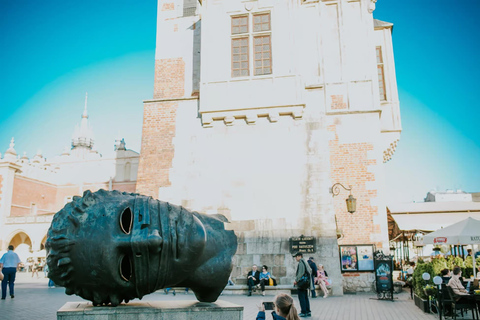 Historic Krakow: Old Town and Wawel Castle Walking Tour