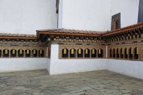 7-Days in Bhutan with River Rafting, Farm Lunch & Stone Bath