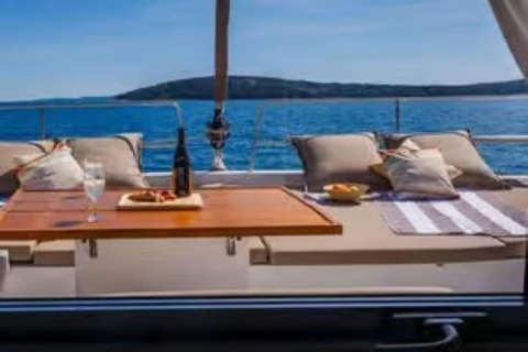 Mykonos: Rhenia Island Catamaran Cruise with Lunch Sunset Sailing Tour