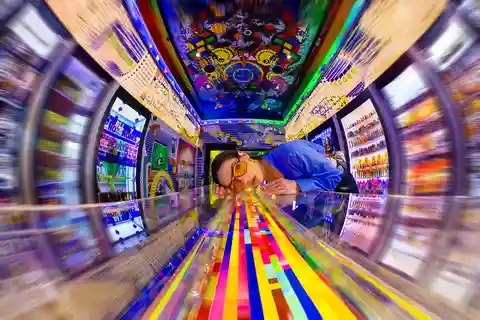 ハウス・オブ・ハイプ 美しい没入型ワンダーランド - DUBAI MALL