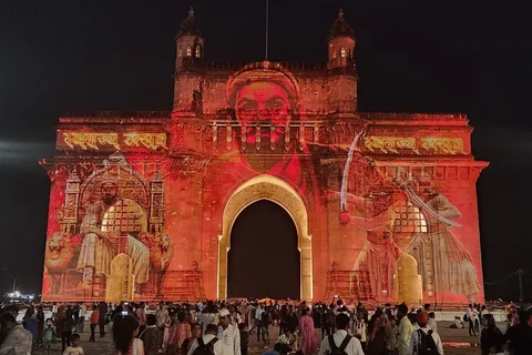 Mumbai bij nacht: Privétour langs Iconische Bezienswaardigheden met Transfers