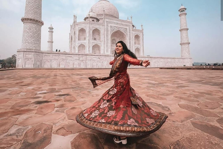Da Delhi: tour privato di lusso al Taj Mahal e ad Agra + 5★ pranziTour con auto climatizzata, autista, guida turistica e biglietti d&#039;ingresso