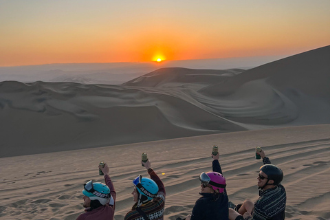 Ica/Huacachina: Buggy 4x4 en las dunas al atardecer + sandsled