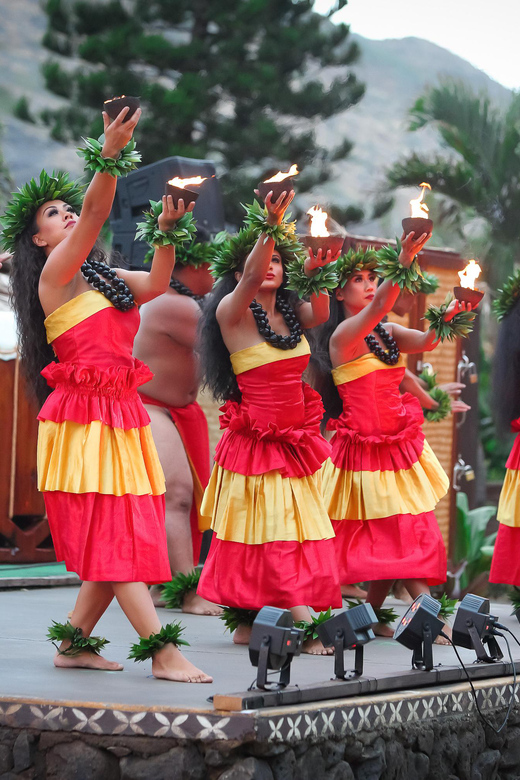 Oahu Pass: Save up to 50% on Top Attractions - Includes Luau | GetYourGuide