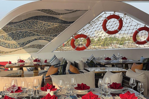 From Hanoi: Catherine Horizon Luxury Halong Bay Day Cruise Horizon Elite (Second Floor)