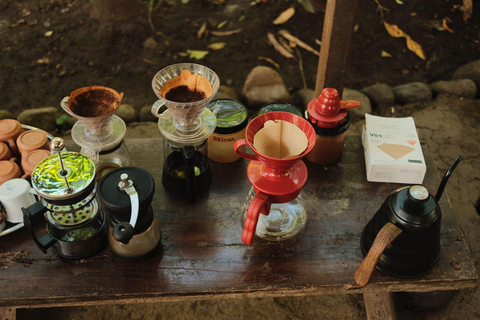 Cusco: 2-Day Coffee & Cacao Farm Stay Experience