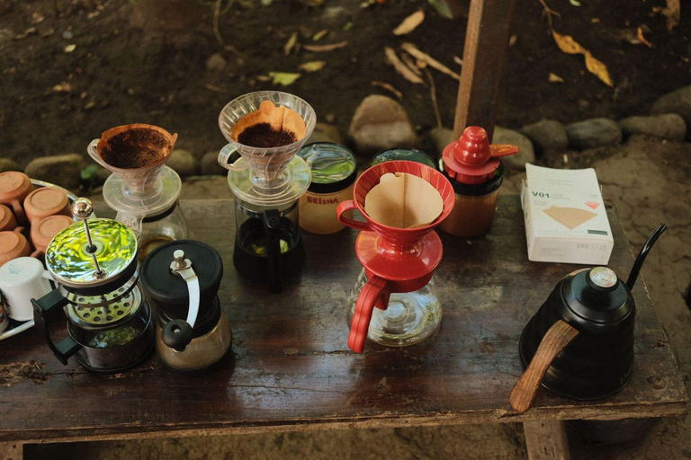 Cusco: 2-Day Coffee & Cacao Farm Stay Experience