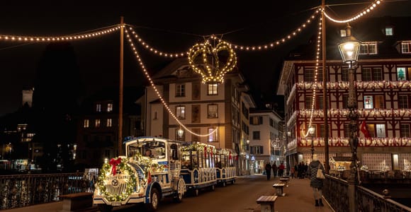 Lucerne: Christmas Train – a Christmas City Tour through Lucerne