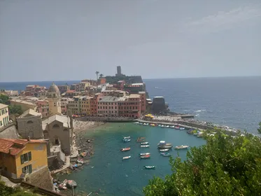 Rundgang durch die Dörfer der Cinque Terre Panoramatour Rundgang durch die Dörfer der Cinque Terre Panoramatour