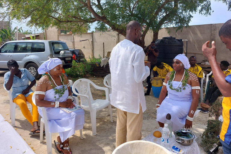 Ceremonia del Nombre Akan en el Sitio del Río de los Esclavos y Excursión por la Costa del Cabo