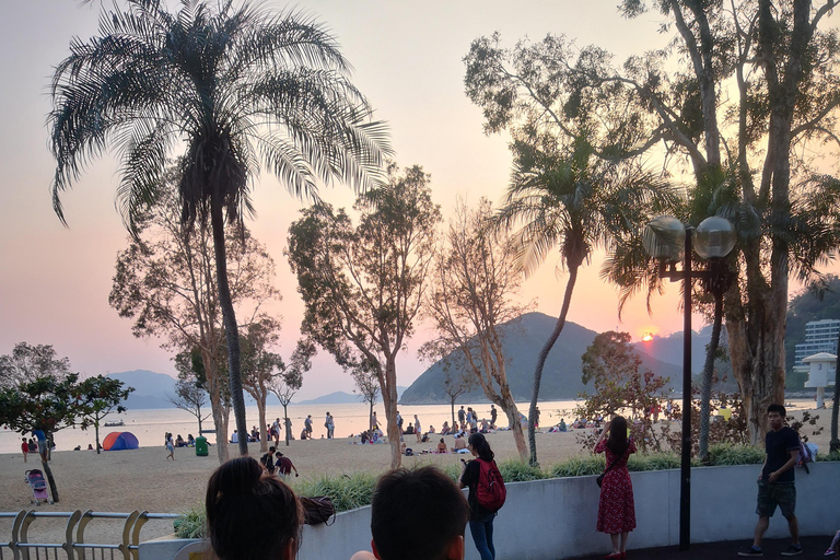 Hong Kong: Aberdeen Fisherman Cultural local Tour & Dim Sum Hong Kong: Aberdeen Fisherman Cultural Guided Tour & Dim Sum