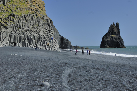 Reykjavík: German-speaking shore excursion South Iceland in a small group