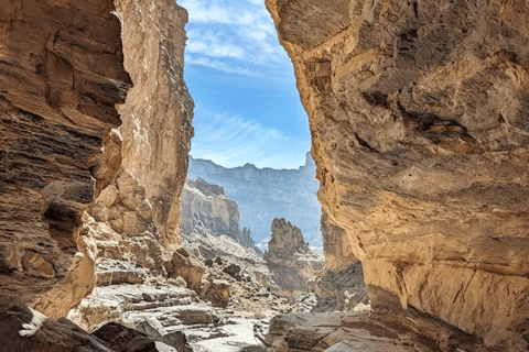 Wadi Ghul Adventure Hike, Misfat Al Abriyeen Tour & Lunch