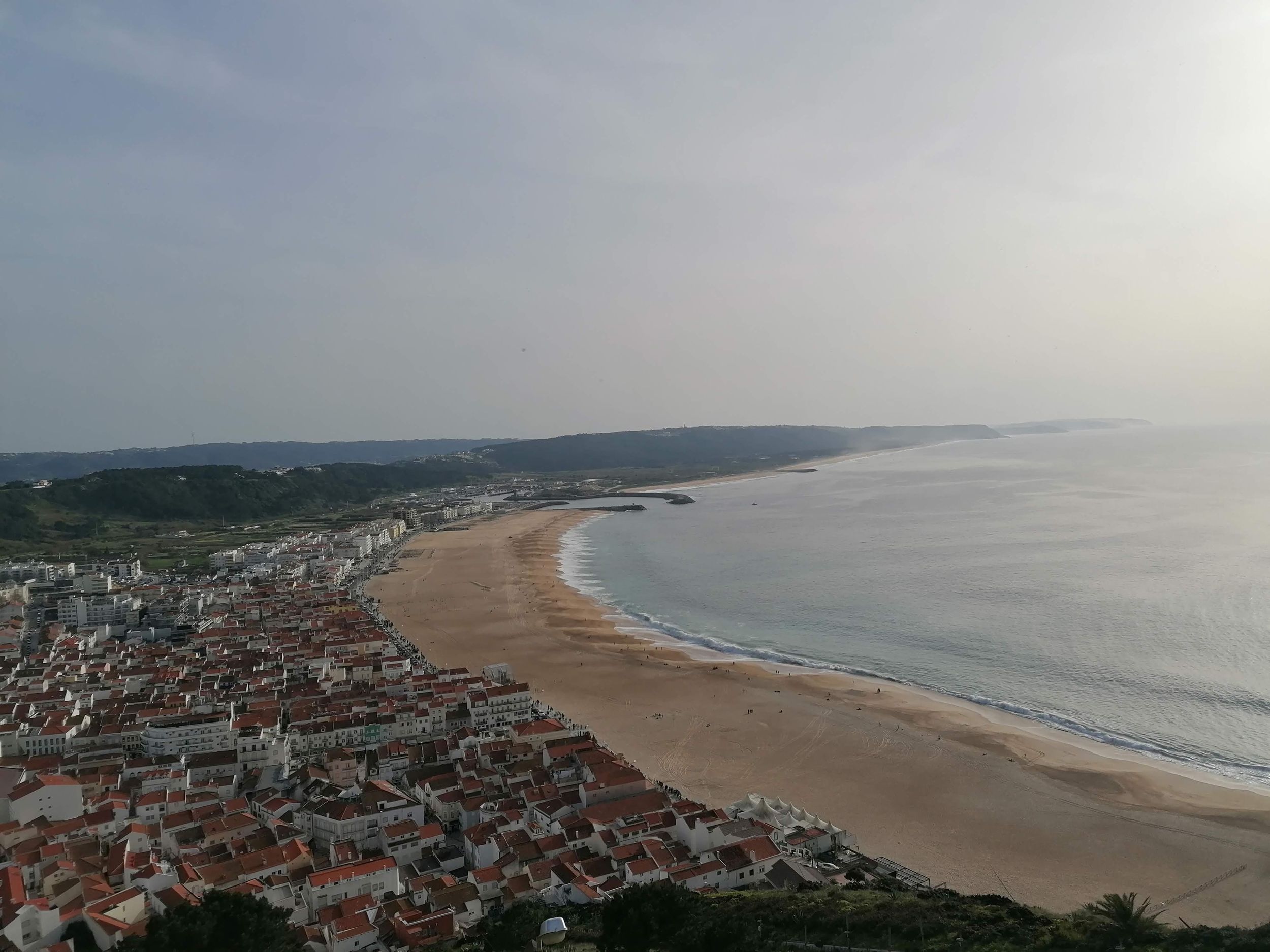 Nazaré: Scooter-Tour durch das Land der Riesenwellen