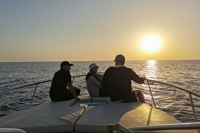 De ultieme boottochtervaring met SEAze The Day Cyprus