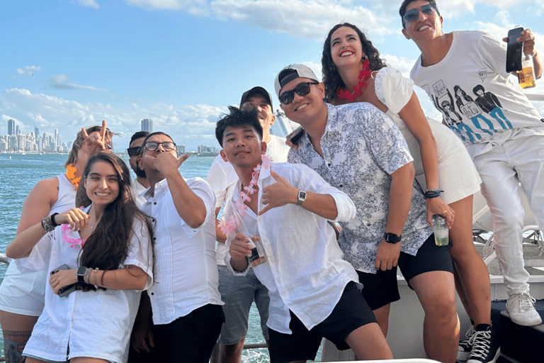 Cruzeiro com jantar ao pôr do sol em Broadwater com o Spirit of Gold Coast