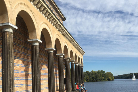 Poczdam: Rejs jachtem - Jeziora Berlińskie - Zamki i przyrodaPotsdam: rejs jachtem – jeziora Berlina – zamki i przyroda