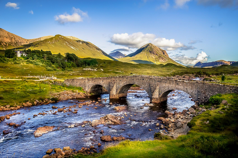 From Inverness: Isle of Skye and Fairy Pools Day Trip