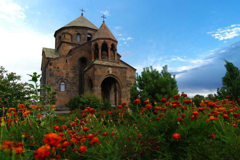 Ereván: Calle Echmiatsin Hripsime/Gayane, tour de la ciudad Zvartnots