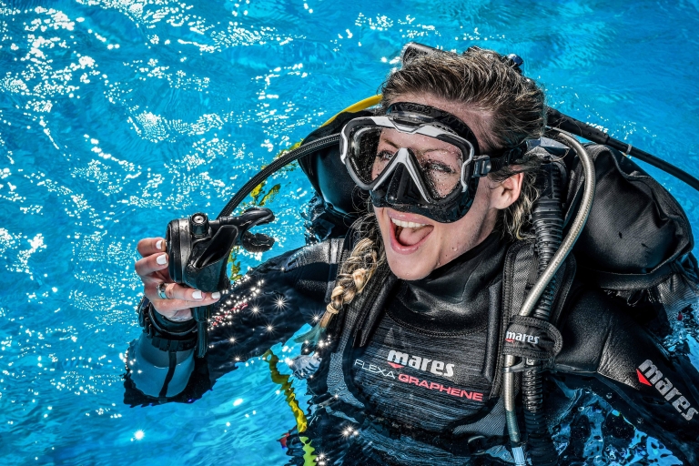 Menorca: Try scuba diving in Cala'n Bosch