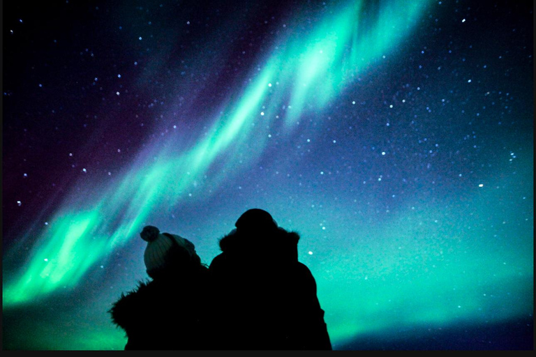 Saariselkä,Kakslauttanen: Aurora Hunting & Photography Tour. Private Aurora Hunting & Photography Tour By Minivan