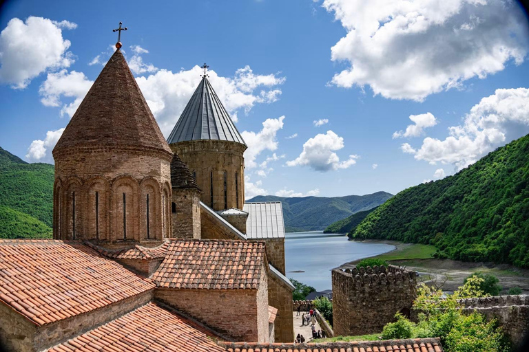 From Tbilisi: Kazbegi Private Day Trip with Hotel Pickup