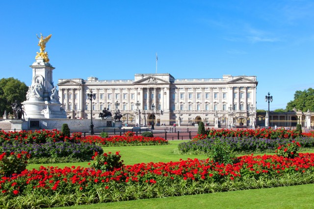 Royal Tour with Buckingham Palace Tickets