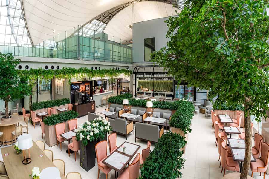BKK Internationaler Flughafen Bangkok-Suvarnabhumi Flughafen: The Coral Lounge. Foto: GetYourGuide