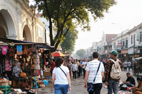 Yogyakarta: Discover Yogyakarta Walking Tour Small Group Tour