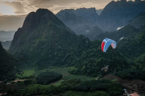 Vang Vieng: Paragliding Experience with Hotel Pickup