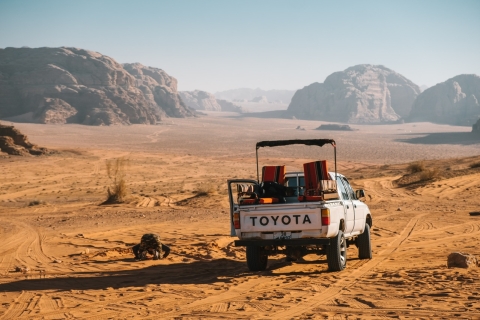 Wadi Rum: 2 Hour Jeep Tour with Overnight in Desert 2h Jeep tour in Wadi Rum, overnight staying-dinner/breakfast