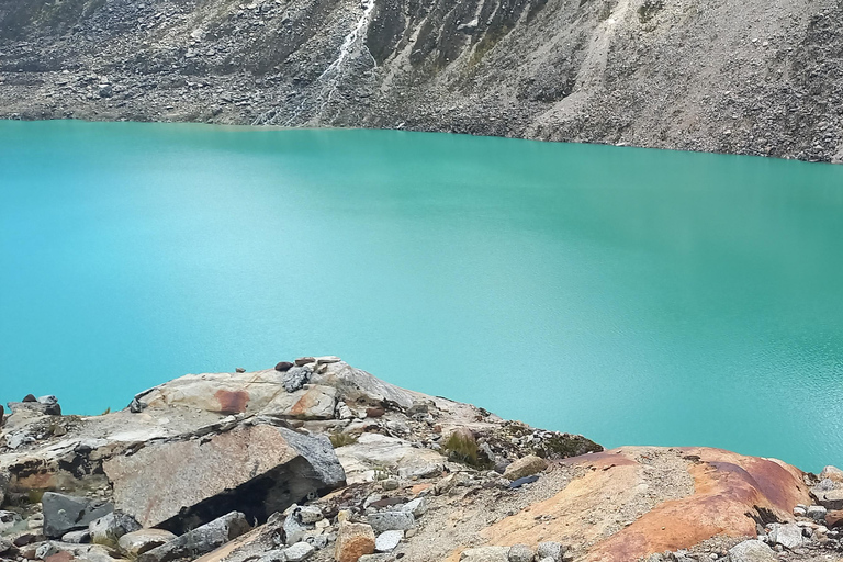 Laguna Rocutuyoc and Honkopampa Ruins Private Service