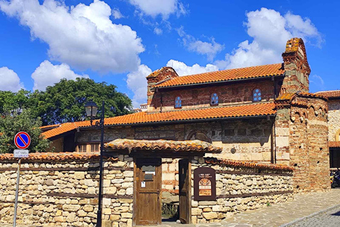 From Varna: Nessebar Day Trip with Optional Wine Tasting