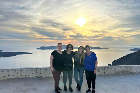 Santorini: Private Day Tour with Guide